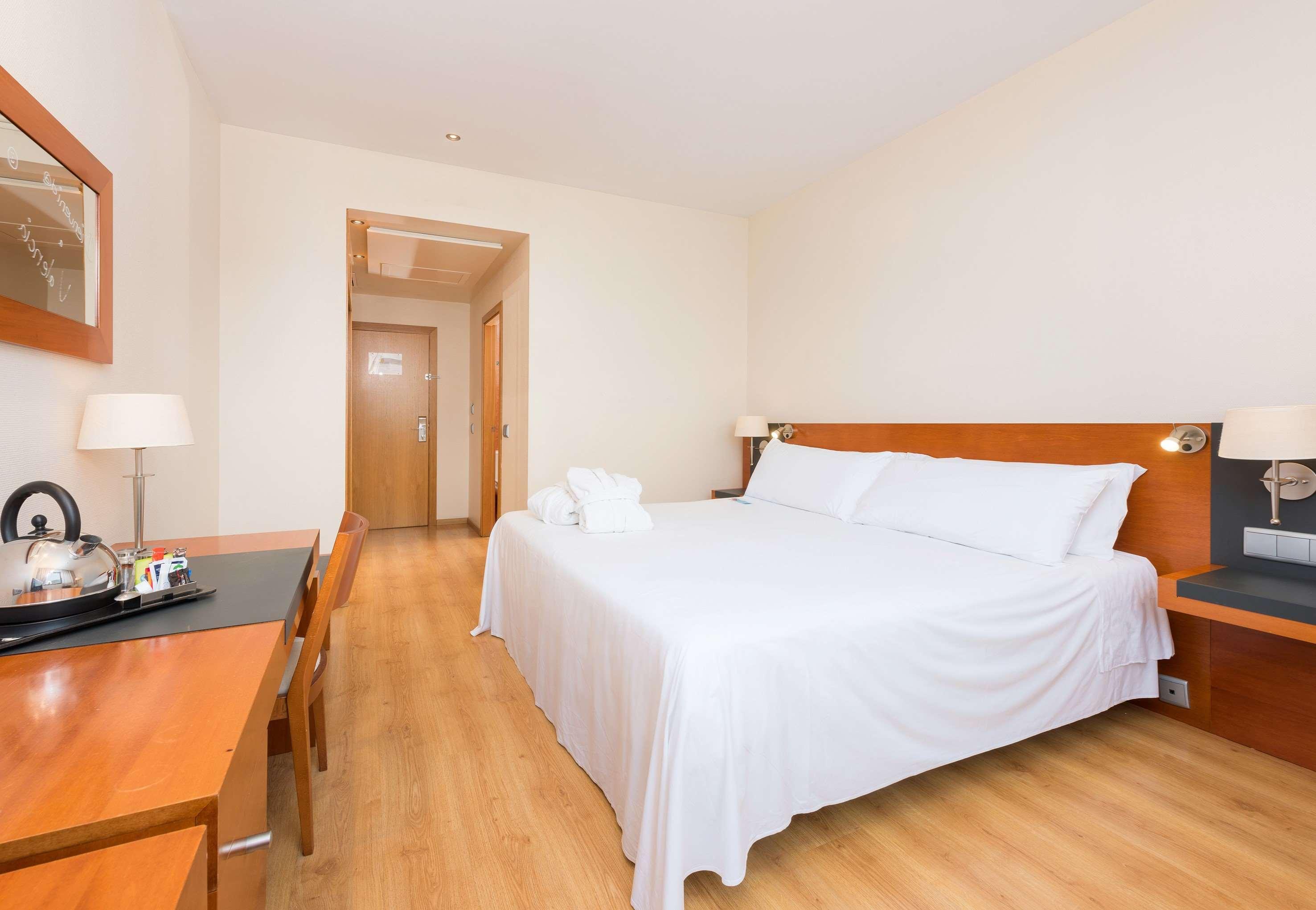 Innside By Melia Valencia Oceanic Luaran gambar