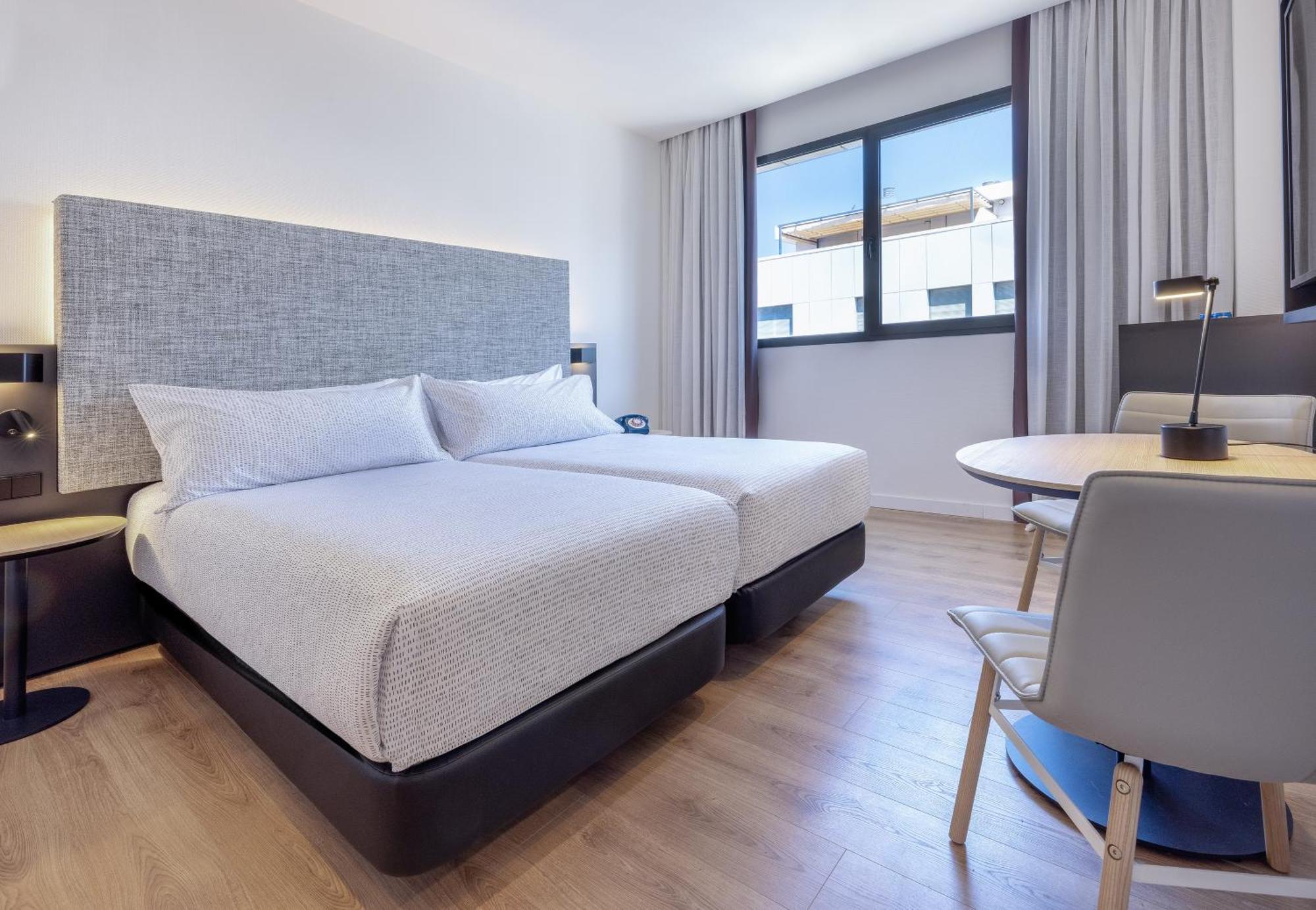 Innside By Melia Valencia Oceanic Luaran gambar