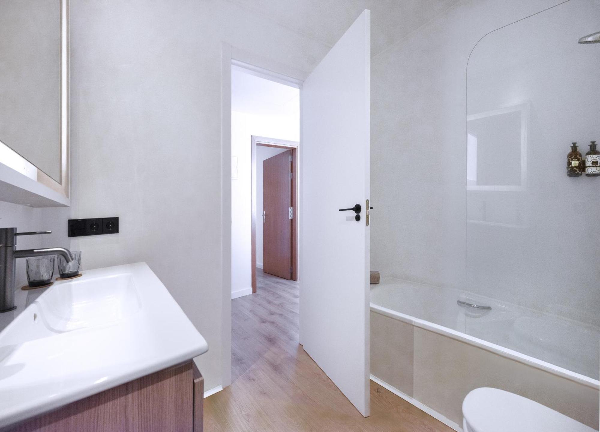 Innside By Melia Valencia Oceanic Luaran gambar